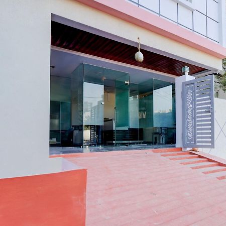 Super Townhouse Nanak Ram Guda Near Waverock Sez حيدر أباد المظهر الخارجي الصورة