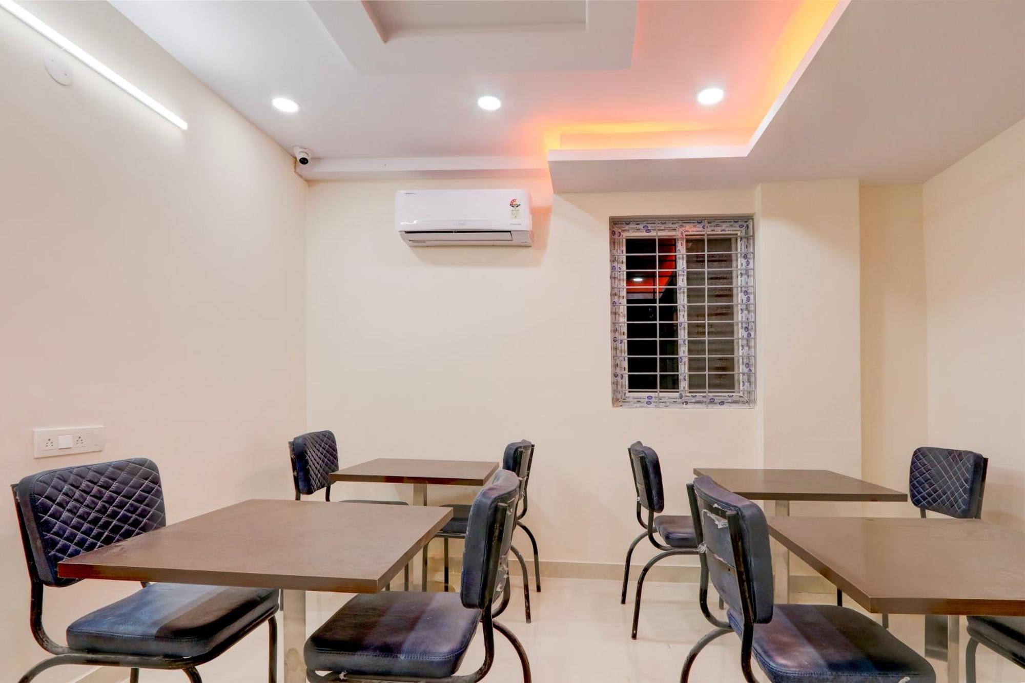 Super Townhouse Nanak Ram Guda Near Waverock Sez حيدر أباد المظهر الخارجي الصورة