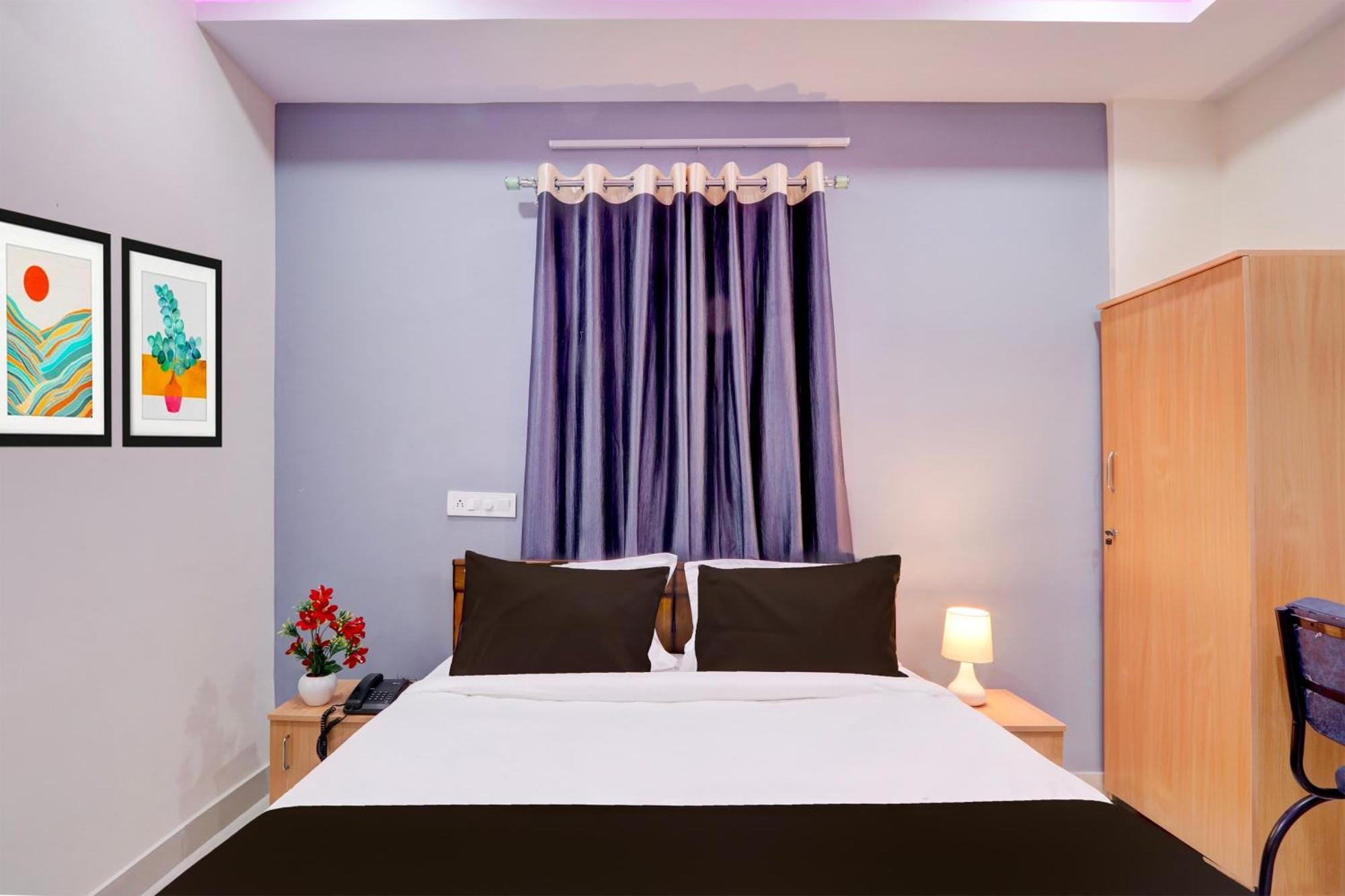 Super Townhouse Nanak Ram Guda Near Waverock Sez حيدر أباد المظهر الخارجي الصورة