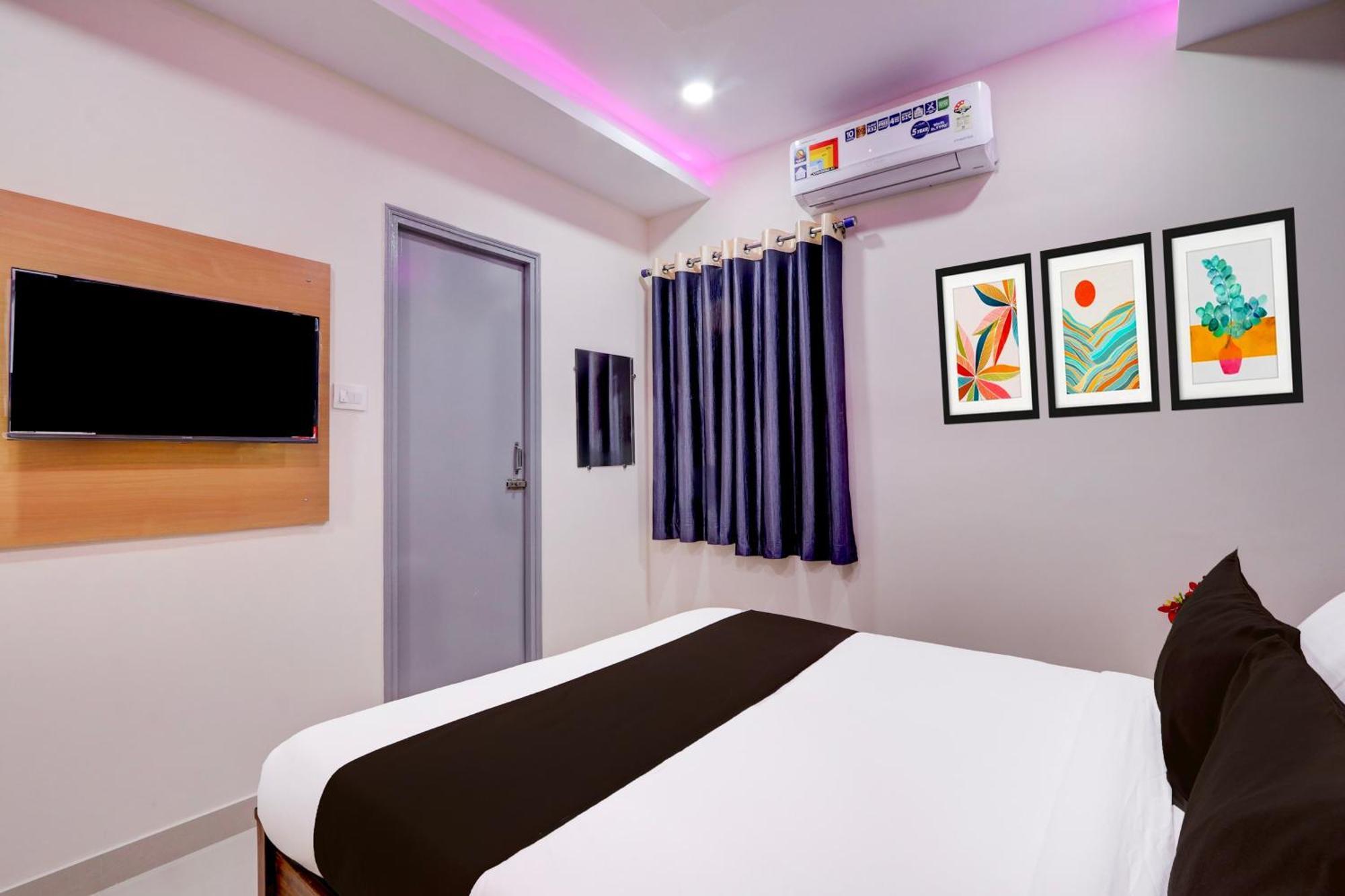 Super Townhouse Nanak Ram Guda Near Waverock Sez حيدر أباد المظهر الخارجي الصورة